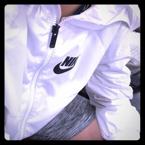 White nike windbreaker